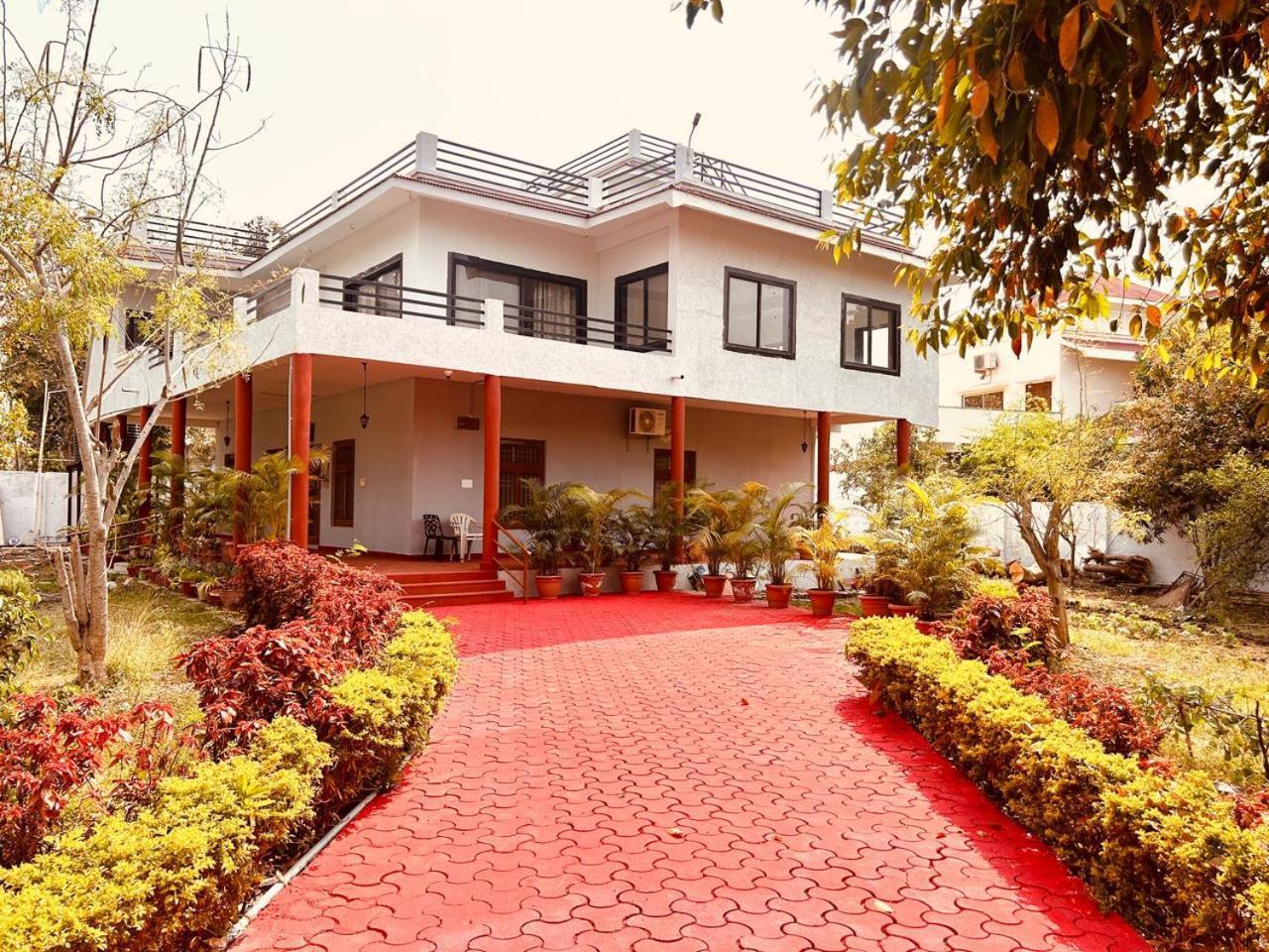 The English Gaon 4 Bhk Μποπάλ Εξωτερικό φωτογραφία