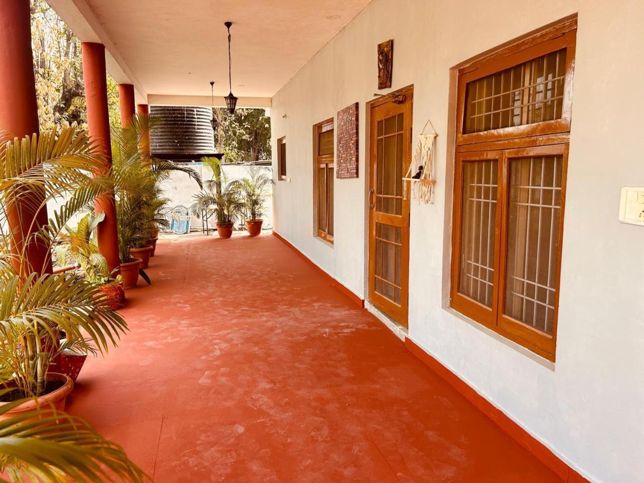 The English Gaon 4 Bhk Μποπάλ Εξωτερικό φωτογραφία